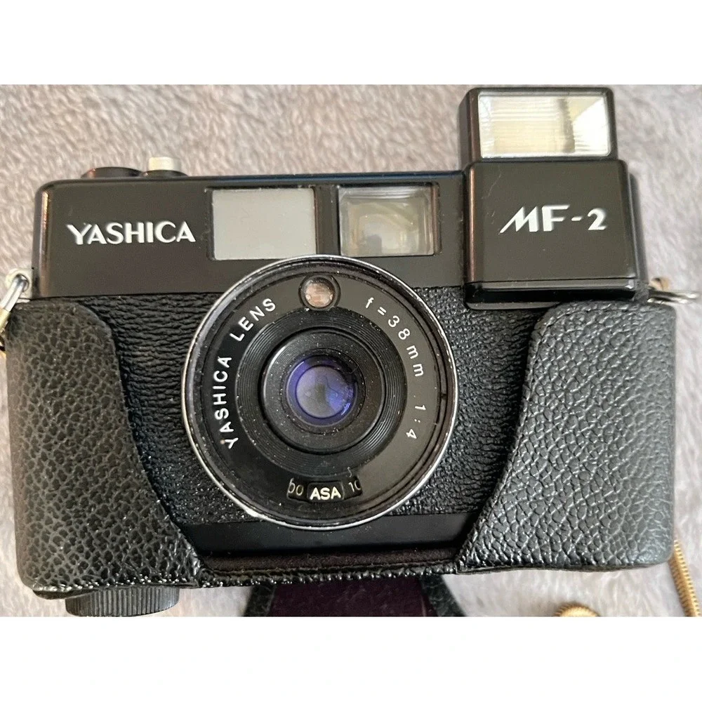 Yashica‎ 35 MF 35mm Film Point & Shoot Camera Vintage Black Not Film Tested Flaw